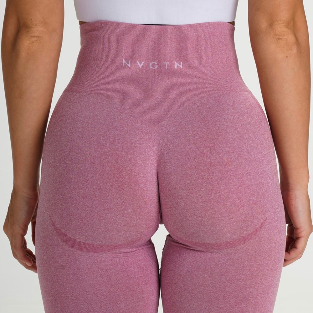 🧭 NVGTN/Just Peachi 🍑 BNWT Pastel Pink Legging🧭